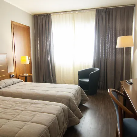 Cristal Ξενοδοχείο Κούνεο