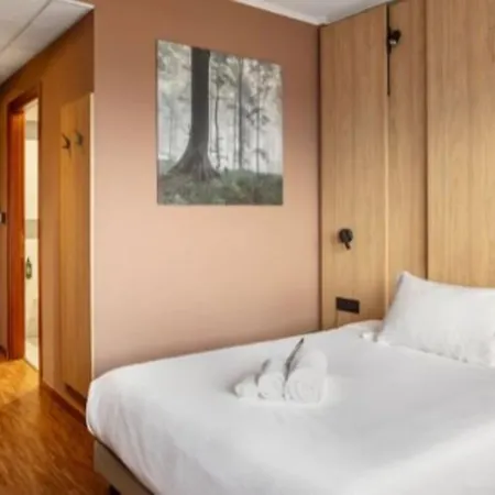 Ξενοδοχείο Cristal 3*