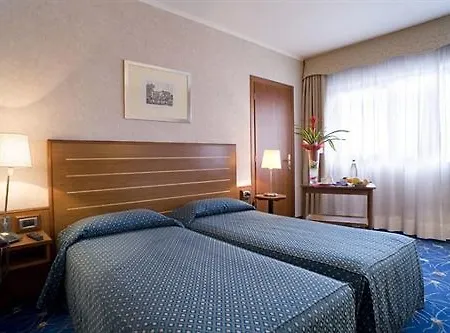 Hotel Cristal 3*