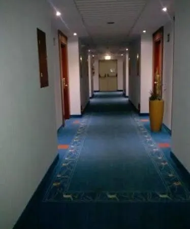 Hotel Cristal 3*